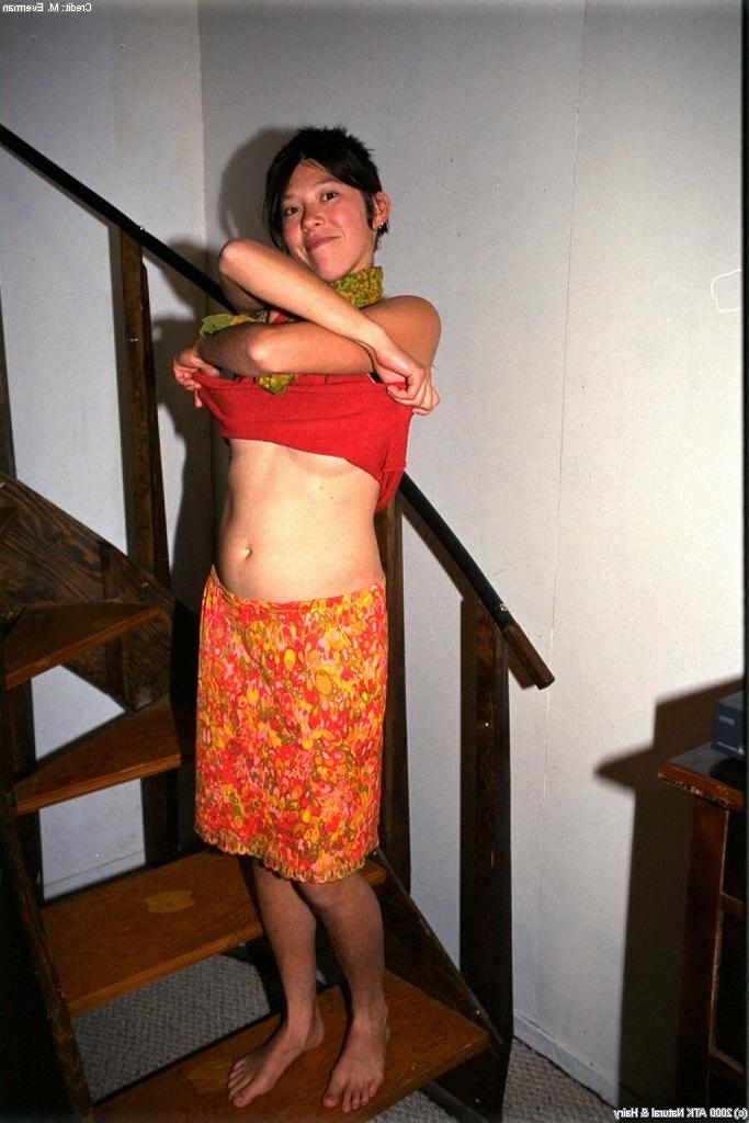 16P Asian amateur Amanda exhibiting spread beaver and hairy pits after disrobing