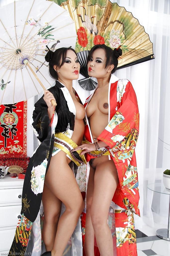 16P Sexy asian MILFs Annie Cruz & Asa Akira posing with toys in their assholes