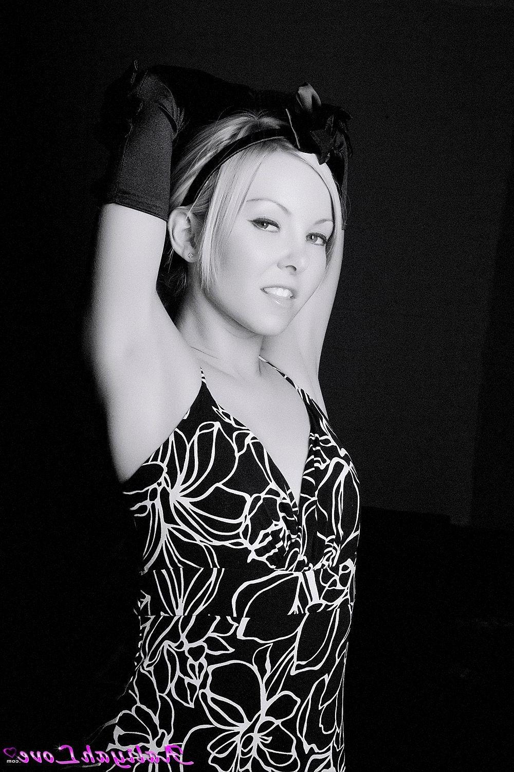 20P Pictures of teen amateur Aaliyah Love giving you a hot black and white tease