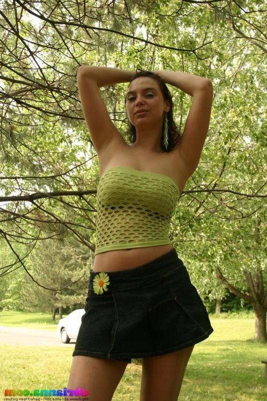 15P Abrianna poses for some snappy outdoor upskirts