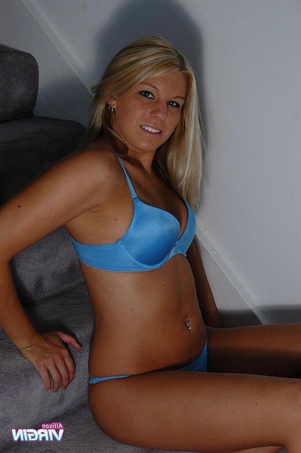 20P Pictures of Allison Virgin getting naked on the stairs
