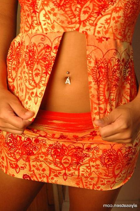 15P Pictures of Alyssa Teen waiting for you to take her clothes off
