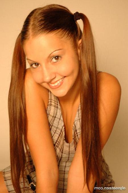 15P Pictures of Alyssa Teen having fun after school