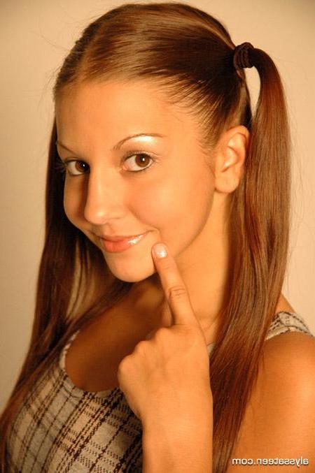 15P Pictures of Alyssa Teen having fun after school
