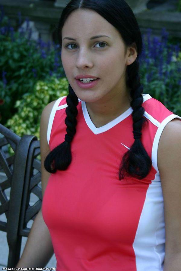 20P Pictures of teen cutie Amanda teasing in pigtails