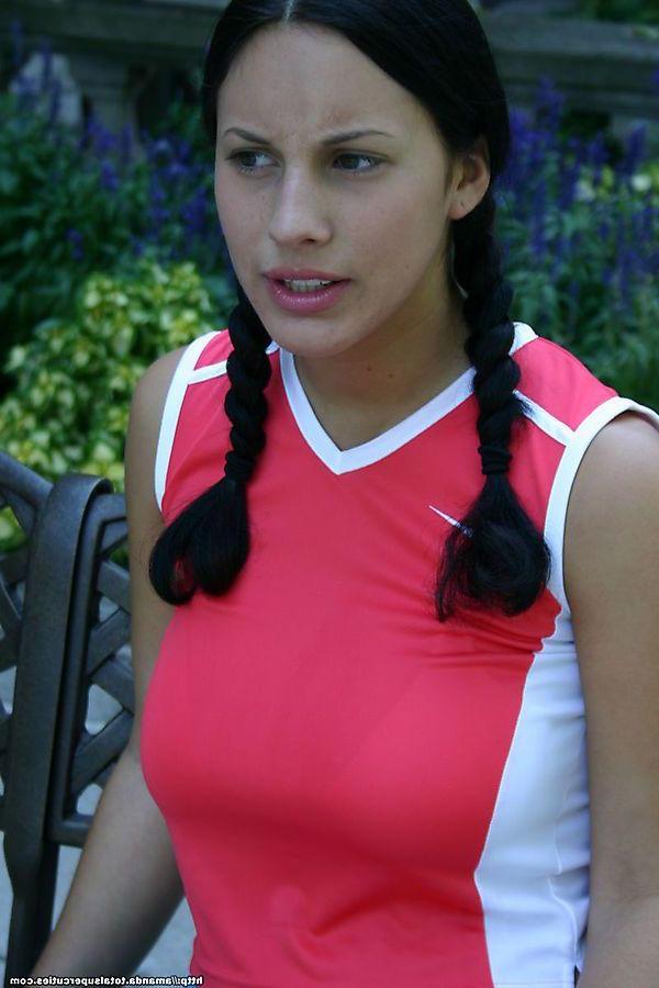 20P Pictures of teen cutie Amanda teasing in pigtails