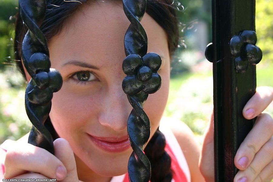 20P Pictures of teen cutie Amanda teasing in pigtails
