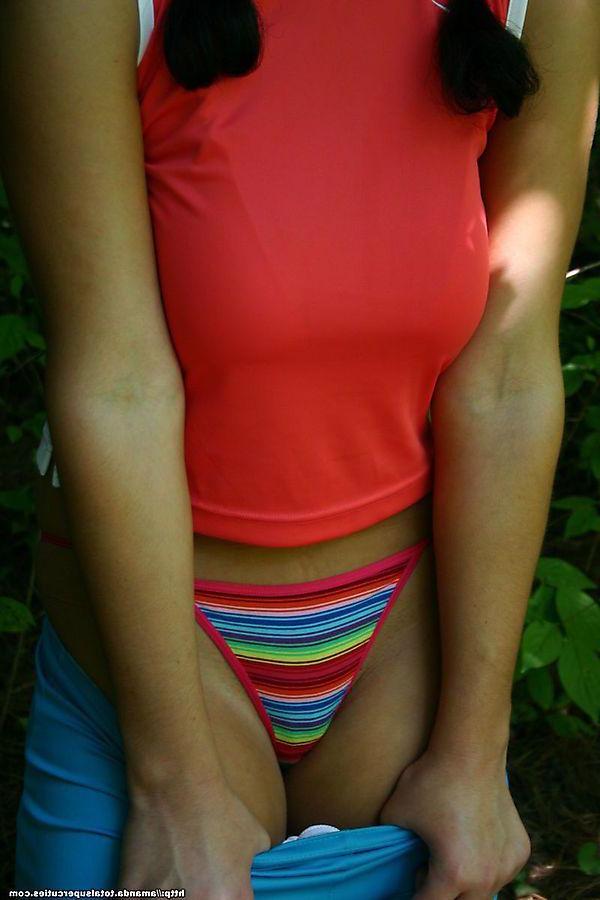 20P Pictures of teen cutie Amanda teasing in pigtails