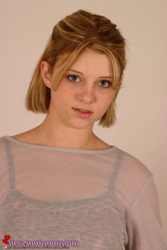 18P Amy gets topless in a non nude way