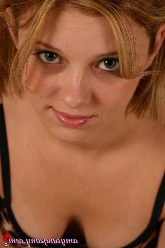 18P Amy gets topless in a non nude way