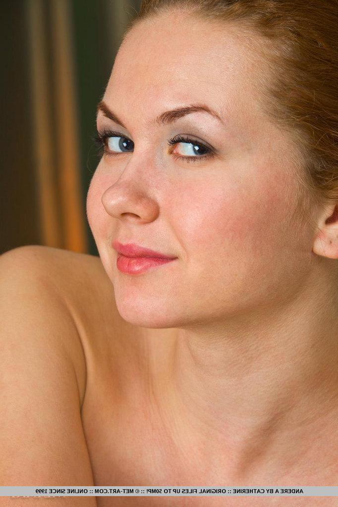 18P Pictures of hot girl Andere A totally nude just for you