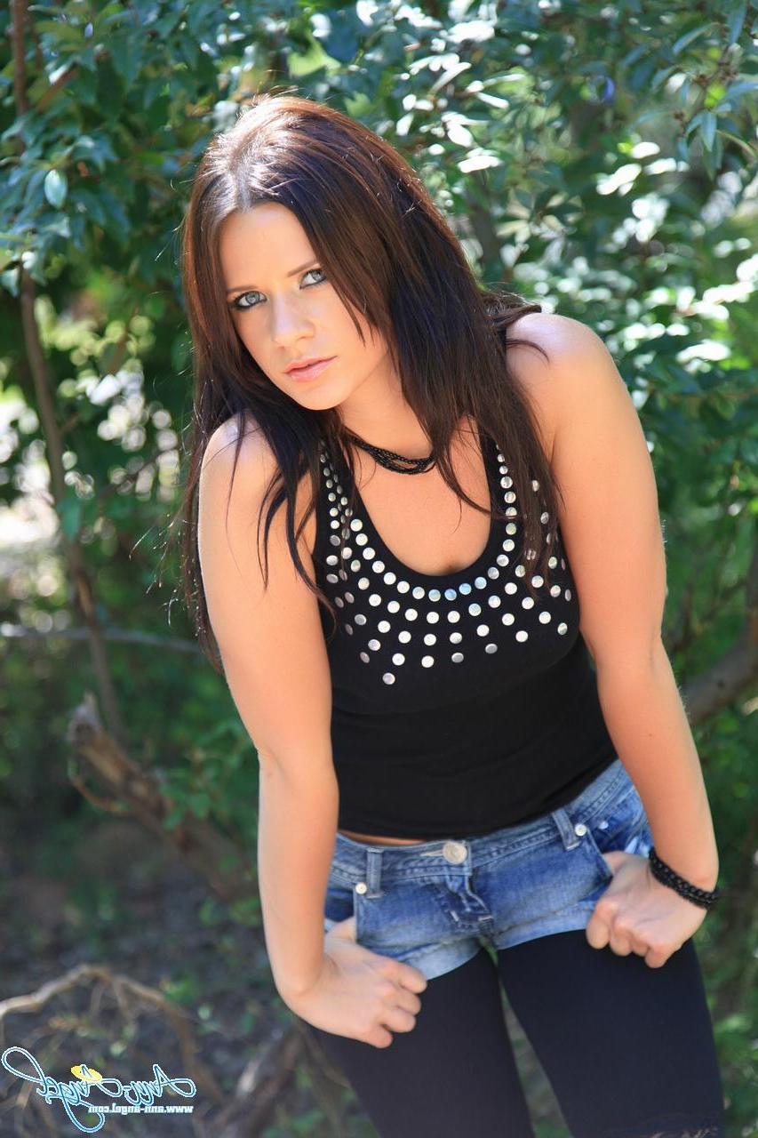 15P Ann Angel shows her sexy body outside