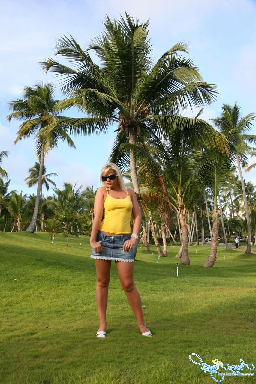 16P Various candid shots of Ann Angel on vacation