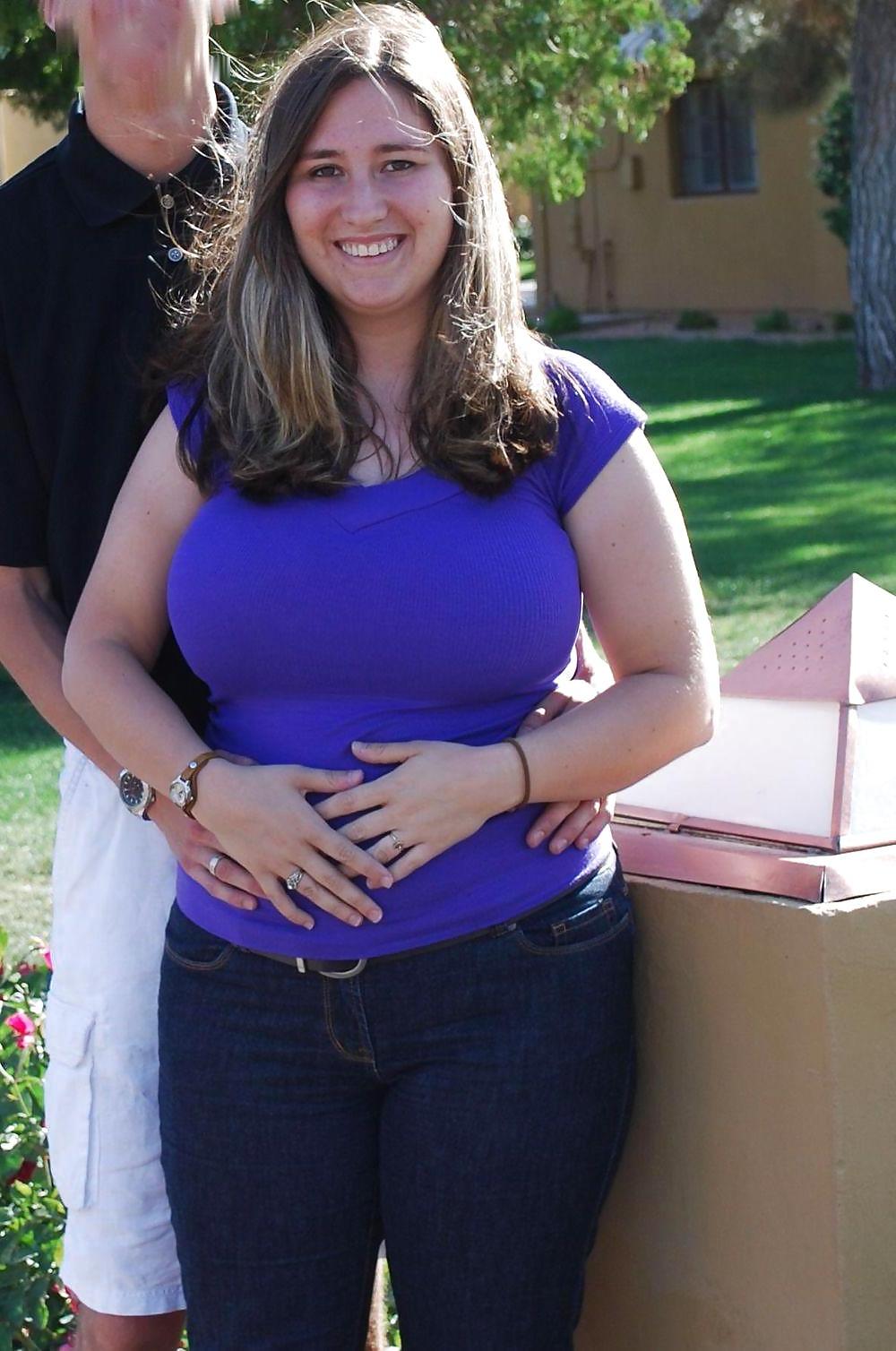 20P Busty women 38 (clothed special).