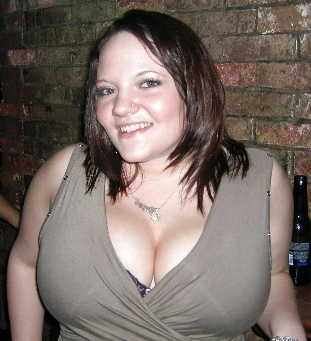 20P Busty women 38 (clothed special).