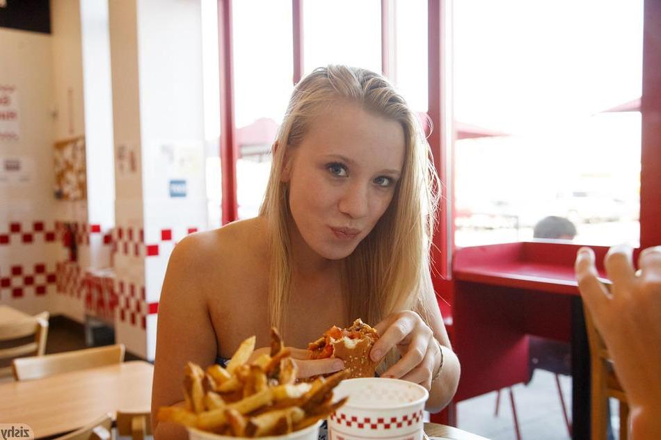 8P Hot teens Arya Fae and Bailey Brooke have some fun at a shopping mall