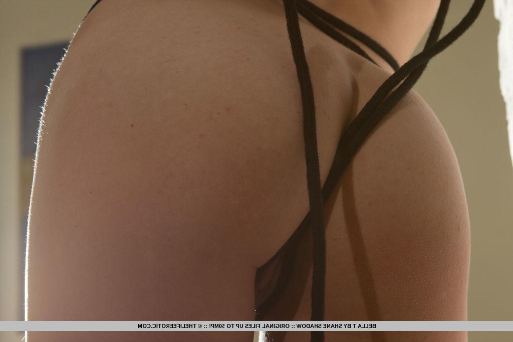 16P Beautiful brunette girl Bella T gets kinky with a rope