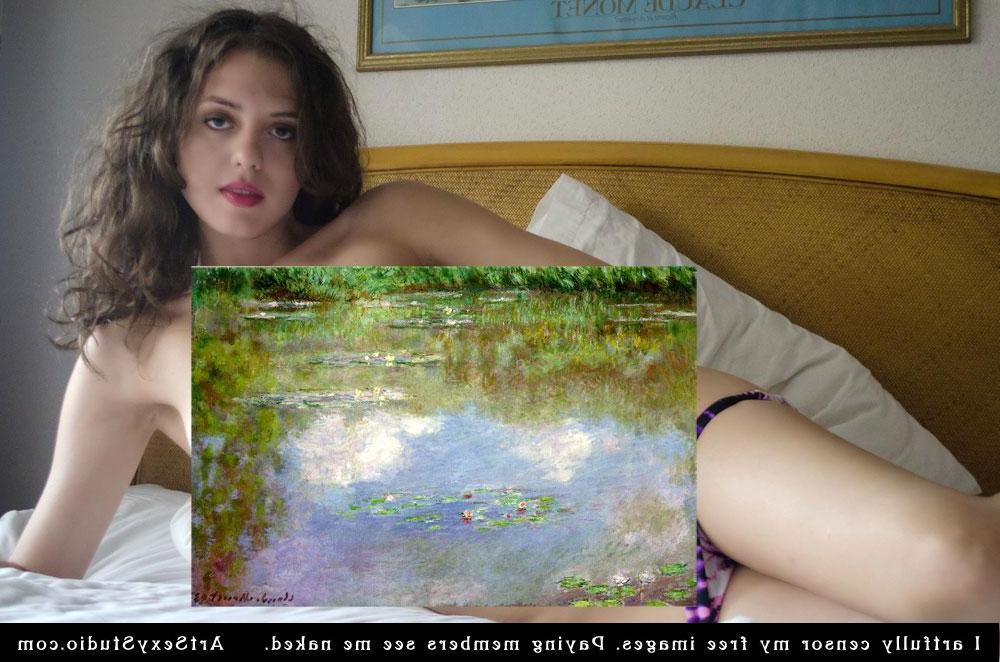 16P Das brünette Mädchen Blush zeigt im Bett ihren sexy Arsch