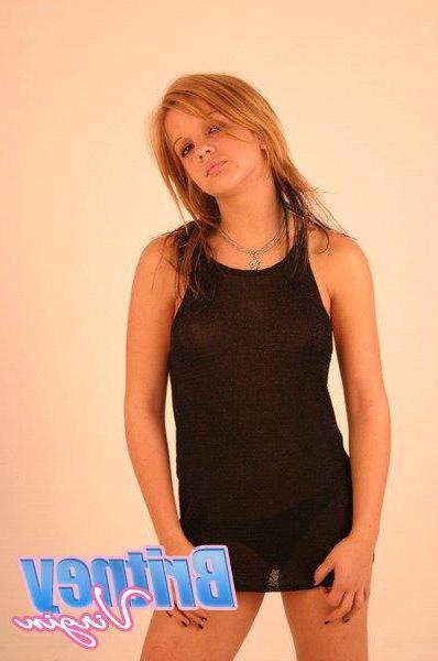 16P Pictures of Britney Virgin flaunting her beautiful bod