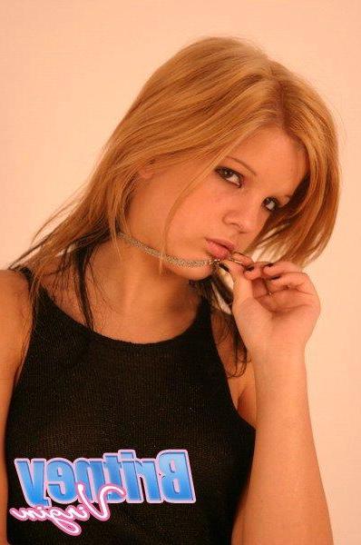 16P Pictures of Britney Virgin flaunting her beautiful bod
