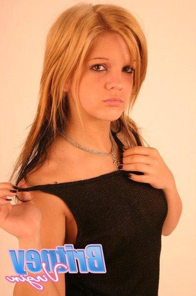 16P Pictures of Britney Virgin flaunting her beautiful bod