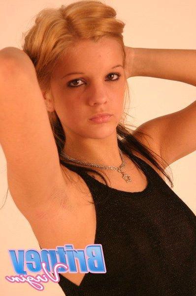 16P Pictures of Britney Virgin flaunting her beautiful bod