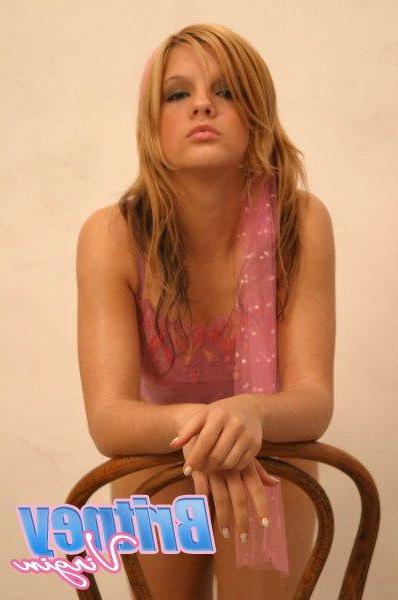 12P Pictures of teen Britney Virgin teasing in the studio