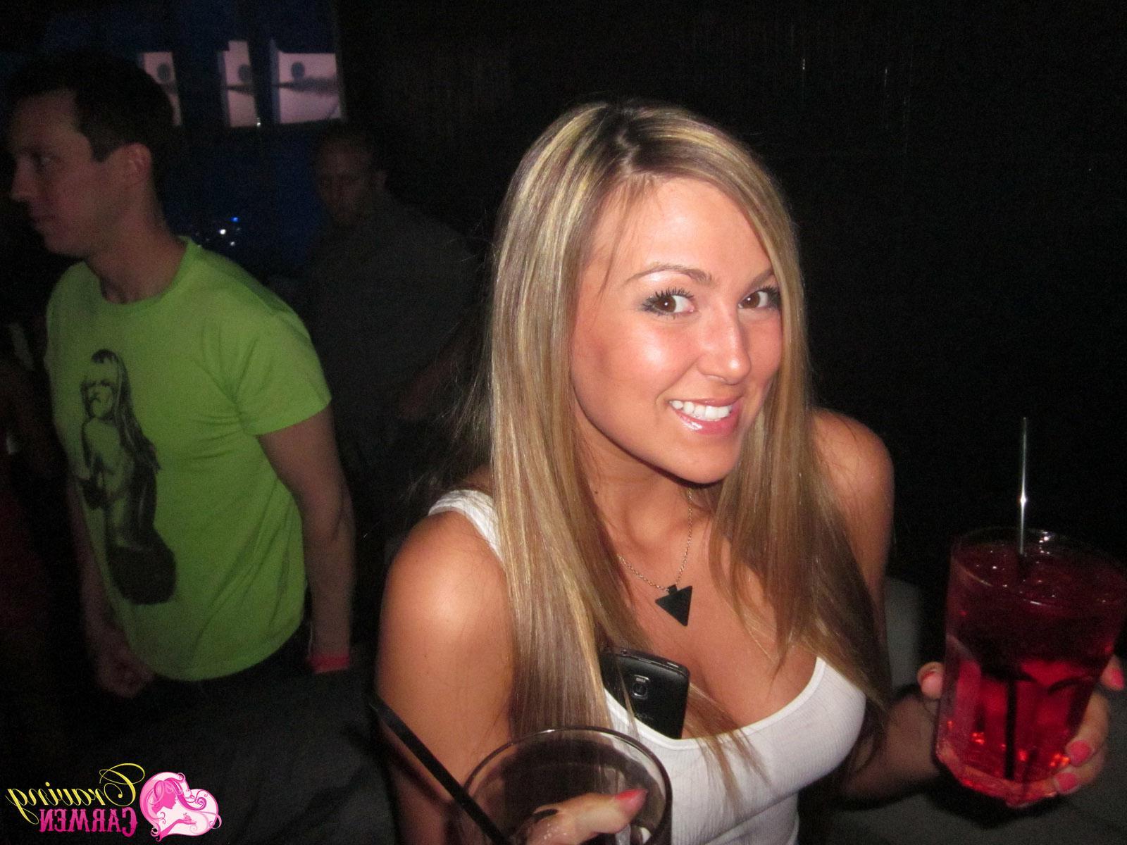 12P Candid pictures from Craving Carmen during her recent visit to Phoenix Arizona