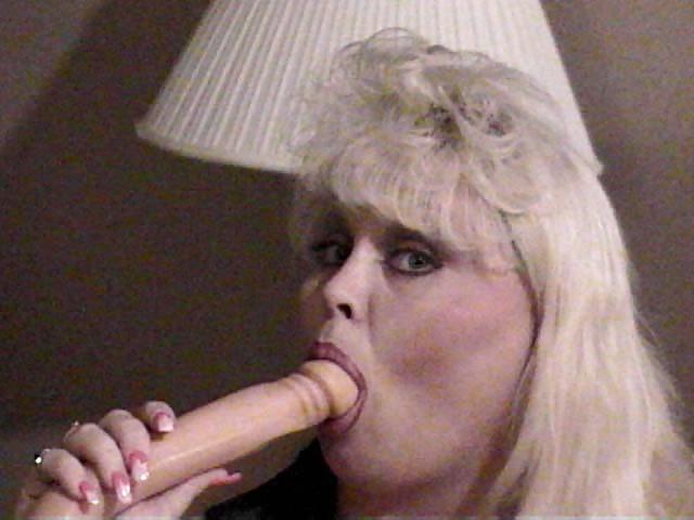 8P Ugly blonde BBW