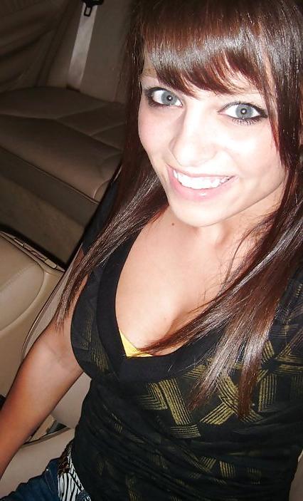 15P Facebook MILF (non nude)