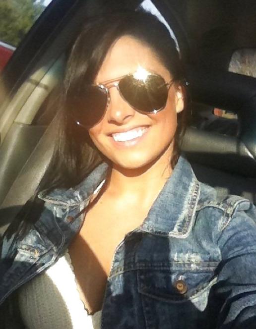 15P Facebook MILF (non nude)