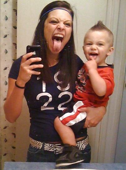 15P Facebook MILF (non nude)