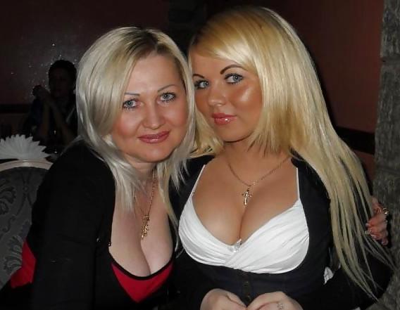 23P Mother&daughter. Which one will you fuck? Please Comment
