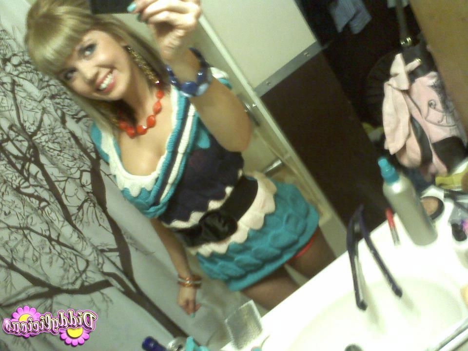 20P Candid pics of teen girl Diddylicious being a cock tease