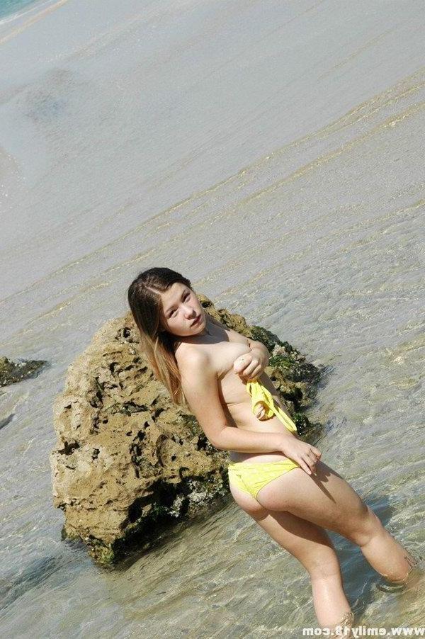 15P Emily on the beach