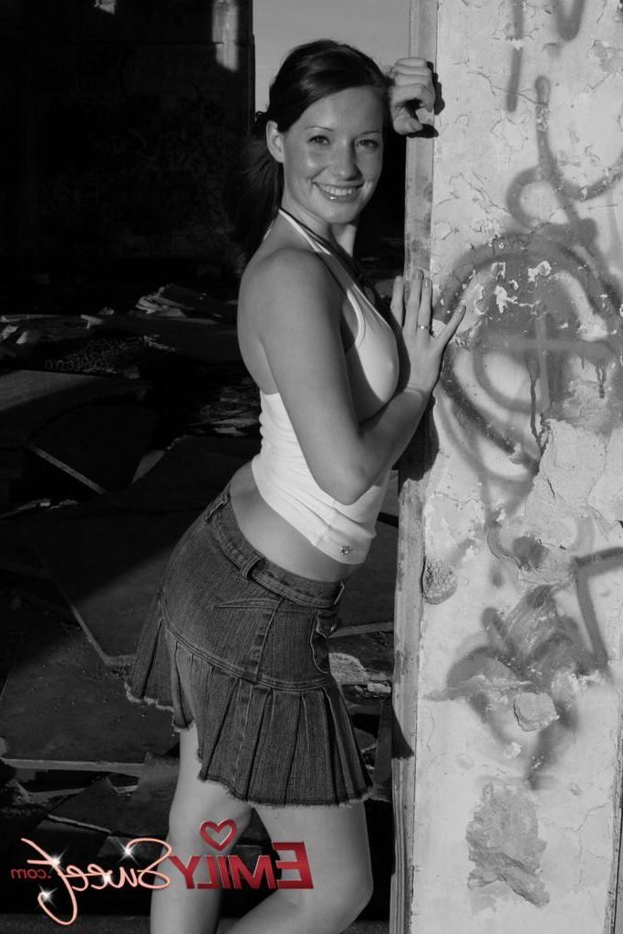 20P Pictures of teen model Emily Sweet flashing in black and white