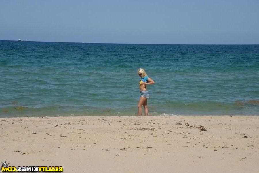 20P Blonde girl Layla Price gets picked up on the beach and fucked in a threesome