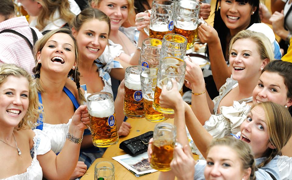 11P Dirndl