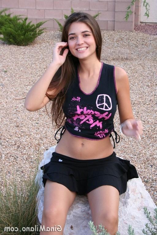 18P Pictures of Gina Milano teasing you outside