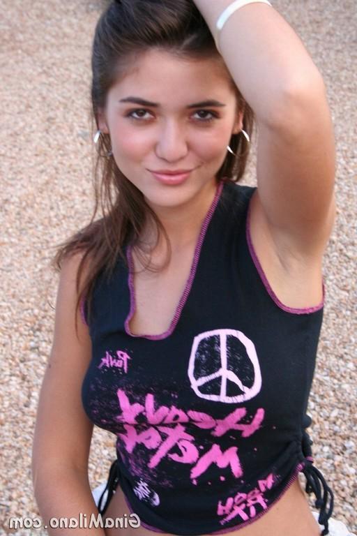 18P Pictures of Gina Milano teasing you outside
