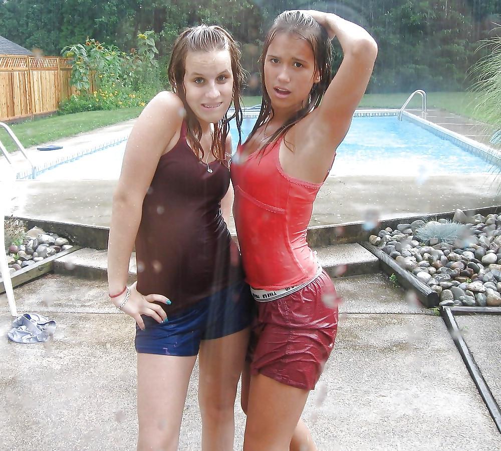 25P Nice non nude girls 01