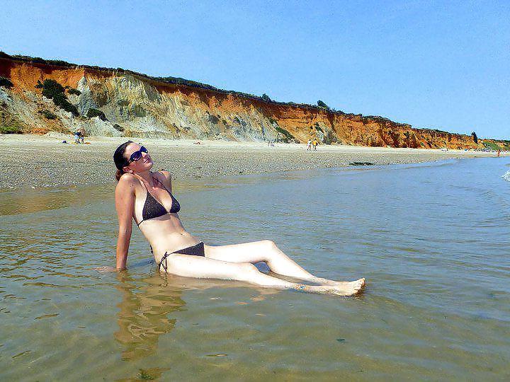 25P Nice non nude girls 01