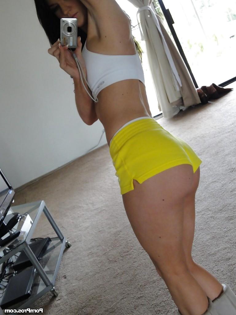 16P Clothed teen babe Kendall Karson demonstrates her beautiful ass