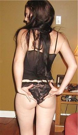 6P Sexy Greek girlfriend