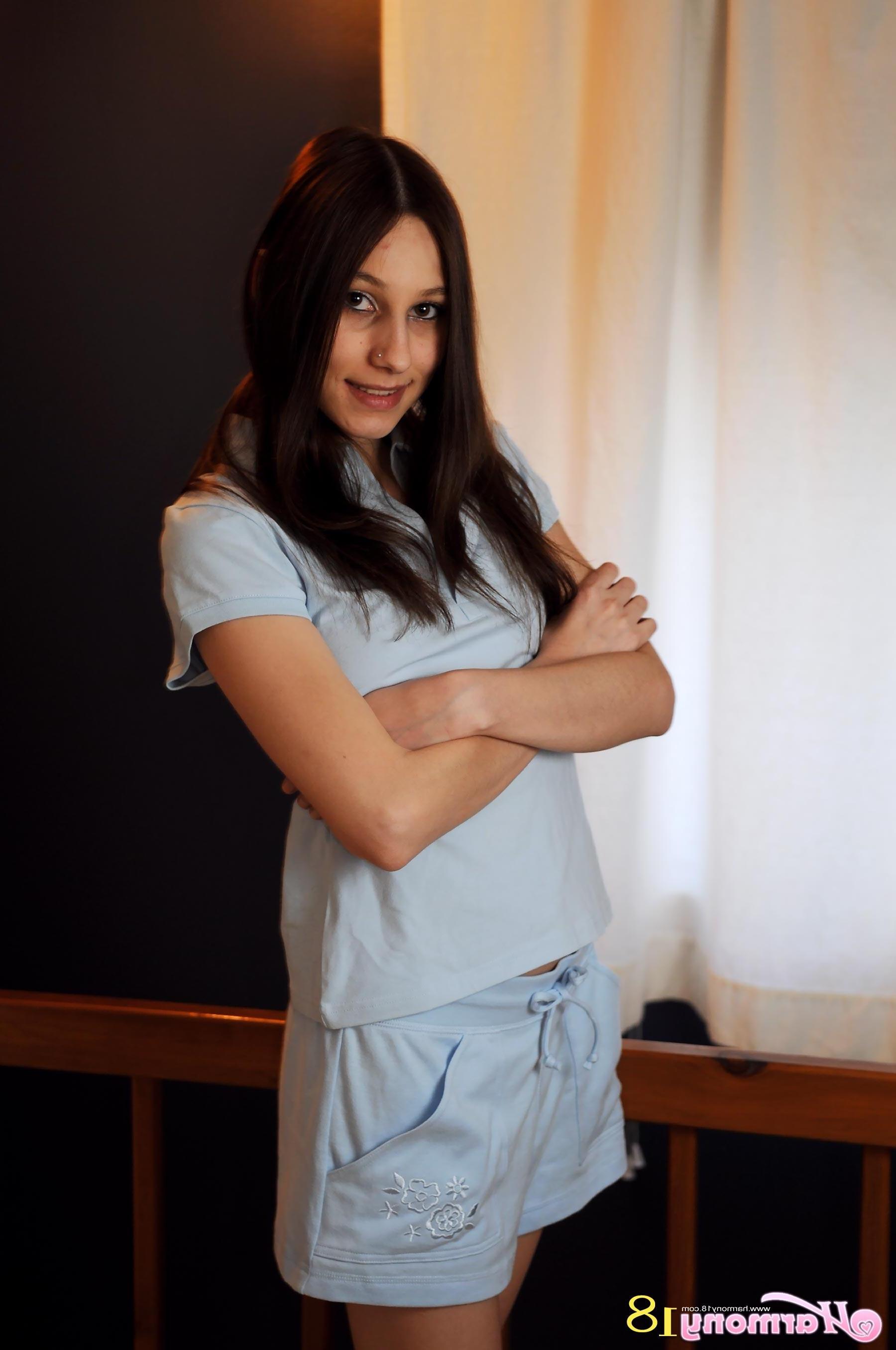 16P Pictures of teen Harmony 18 getting totally nude just for you