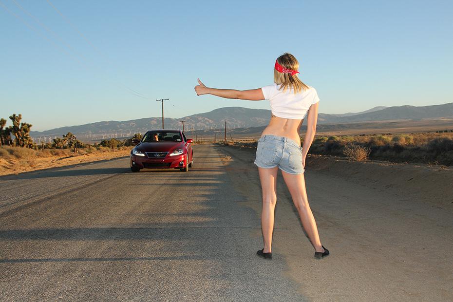 16P Teenage hitchhiker Lia Lor is up to pay for a lift with her sweet pussy