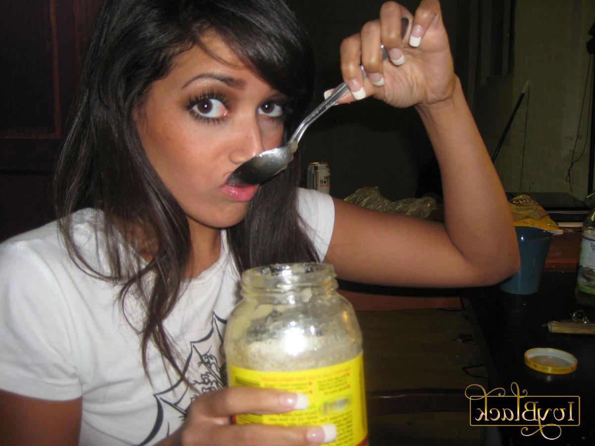 16P Pictures of teen hottie Ivy Black eating apple sauce