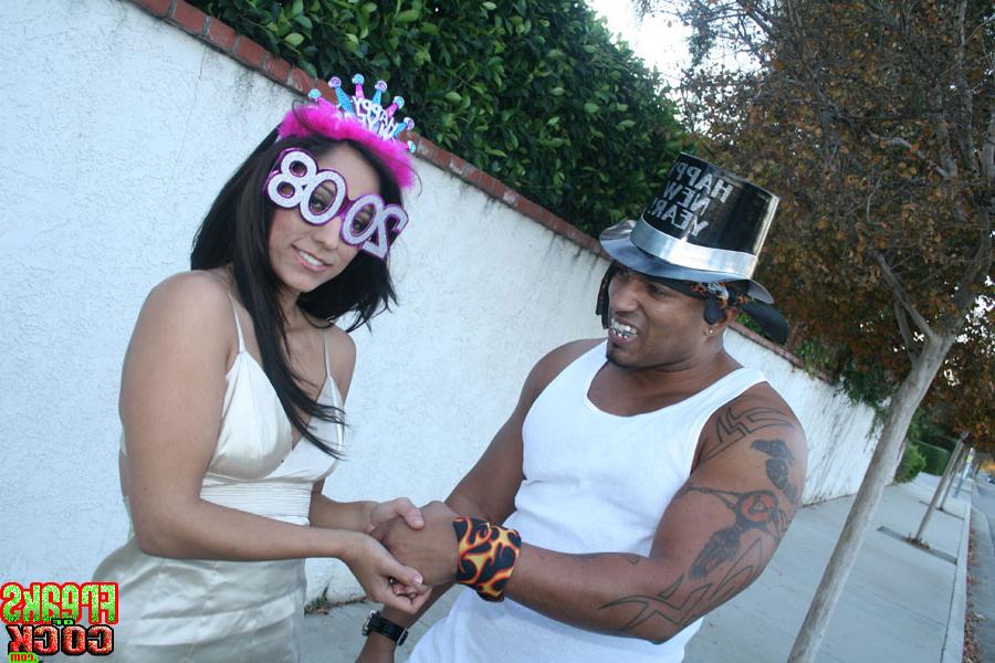 16P Cute babe Reena Sky has sex with a monster cock and gets bukkake