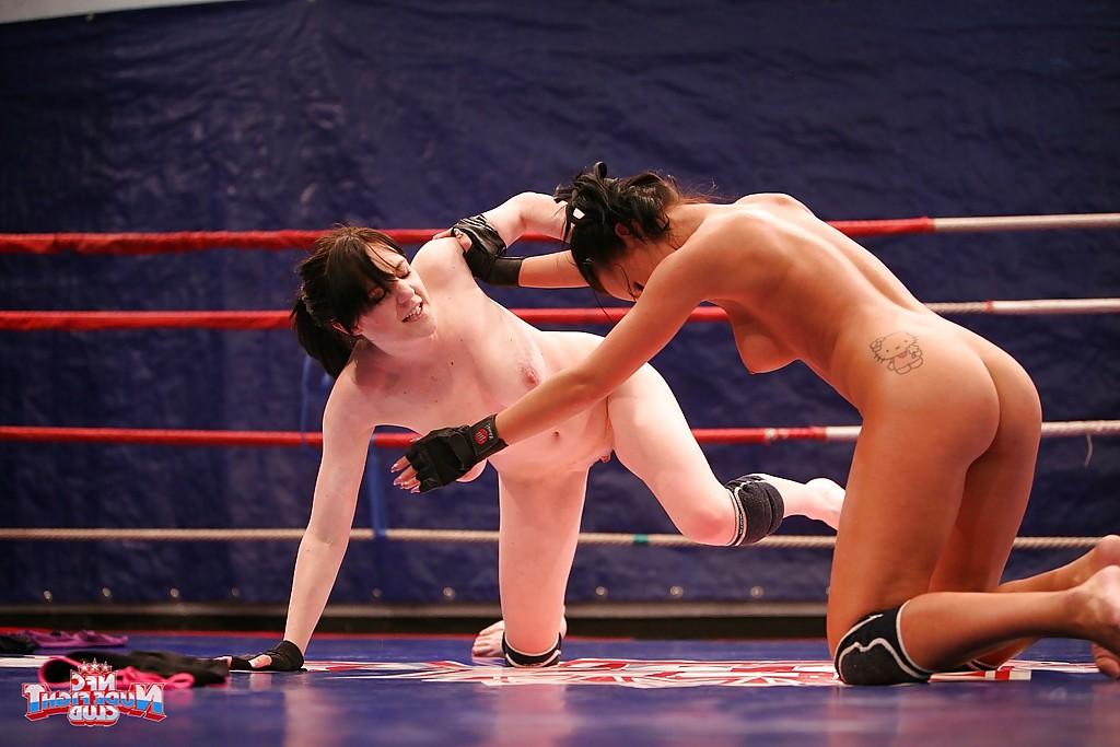 16P Cuties Samantha Bentley and Angelica Kitten are fighting hot