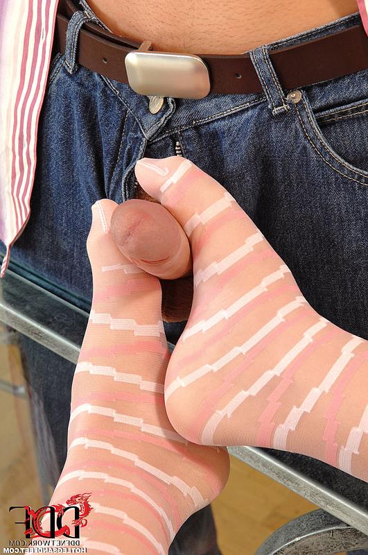 10P Fully clothed Satin Bloom in heels and tights gives footjob & shows pussy
